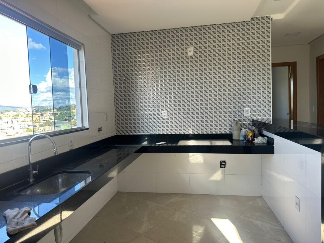 Casa, Jardim Vitória, 2 Quartos, 2 Vagas