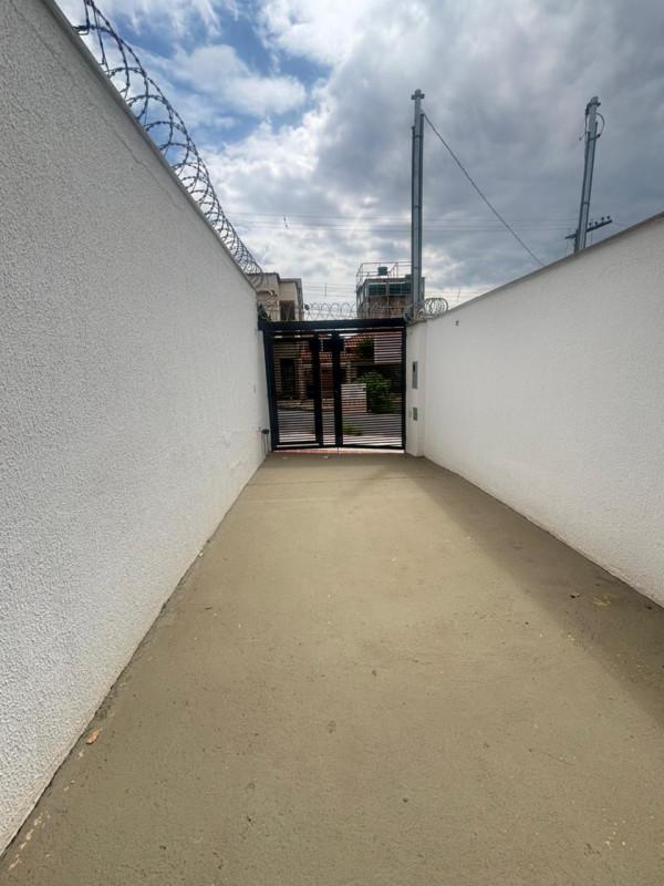 Casa, Floramar, 2 Quartos, 2 Vagas, 2 Suítes