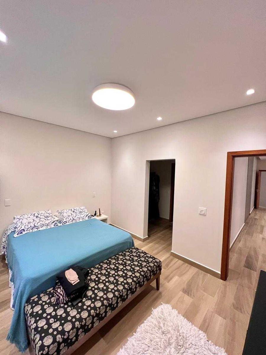 Casa, Bom Pastor, 3 Quartos, 4 Vagas, 3 Suítes
