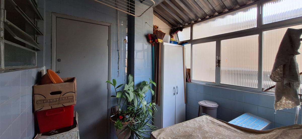Apartamento, Floresta, 3 Quartos, 0 Vaga