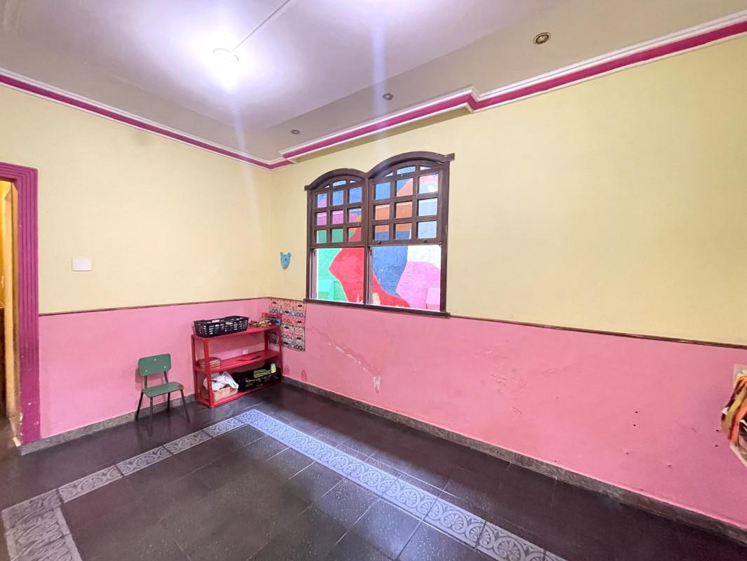 Casa, Sagrada Família, 3 Quartos, 2 Vagas, 2 Suítes