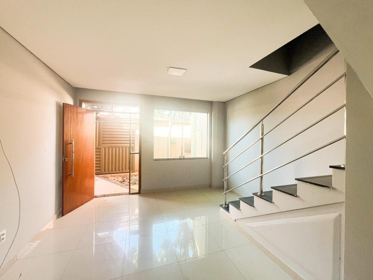 Casa, Santa Terezinha, 2 Quartos, 1 Vaga, 1 Suíte