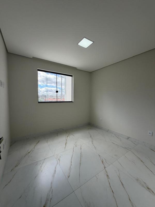 Casa, Santa Helena (barreiro), 3 Quartos, 3 Vagas, 1 Suíte