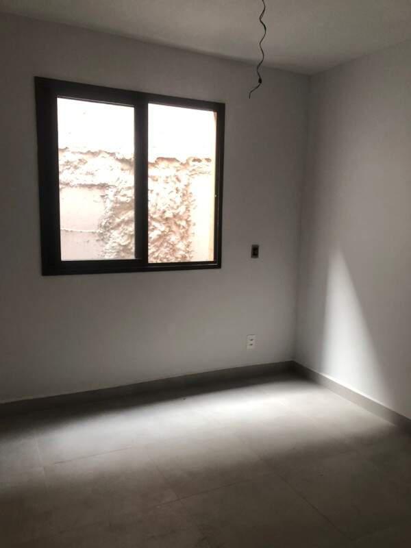 Apartamento, Sagrada Família, 2 Quartos, 1 Vaga, 1 Suíte