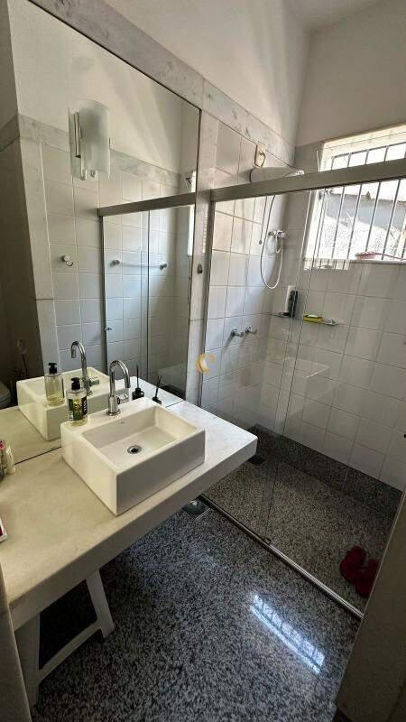 Casa, Jardim Cambuí, 4 Quartos, 4 Vagas, 2 Suítes