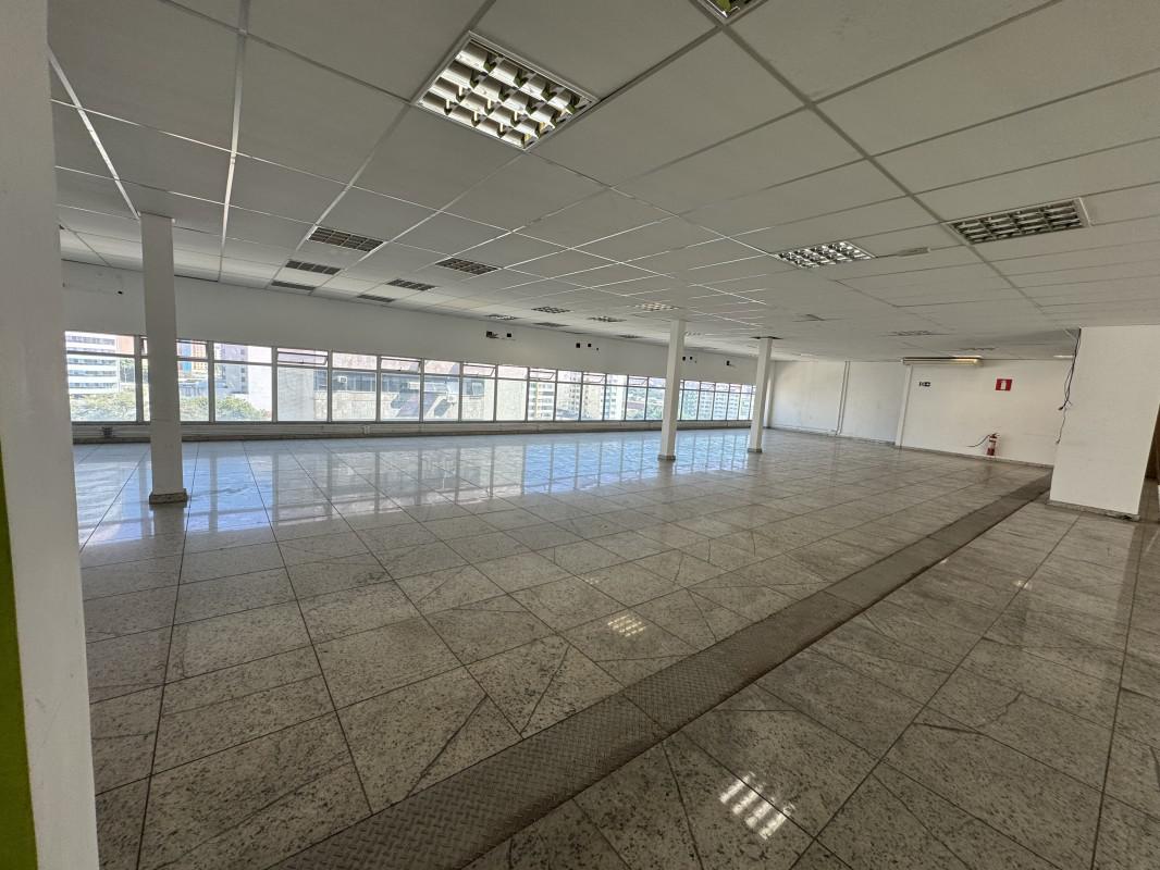 Andar, Centro, 0 Quarto, 10 Vagas