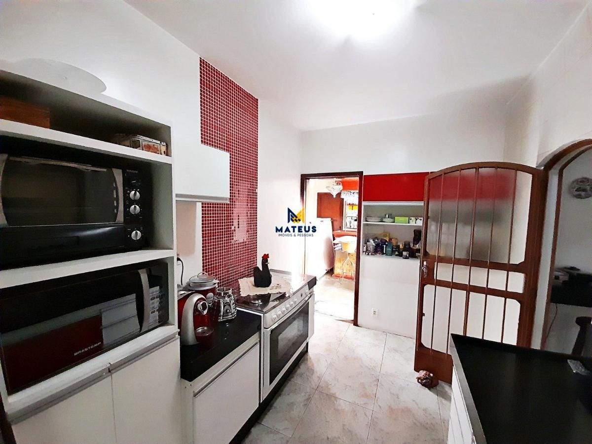 Casa, Caiçaras, 5 Quartos, 4 Vagas, 2 Suítes