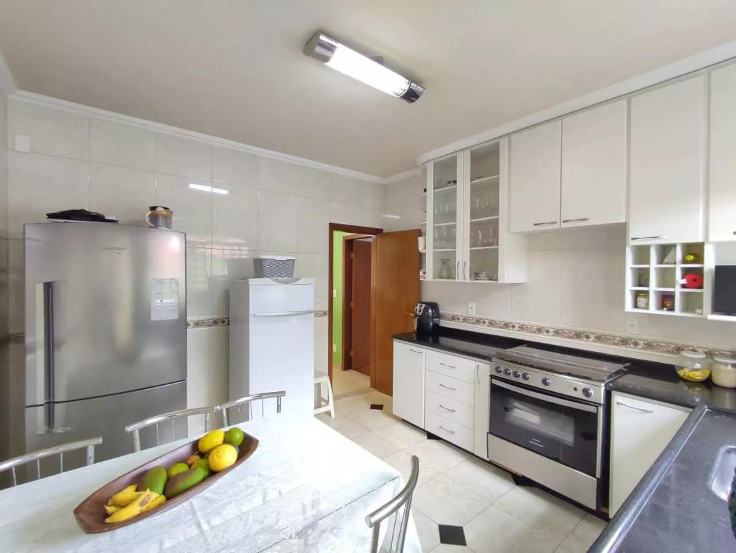 Casa, Tirol, 4 Quartos, 4 Vagas, 1 Suíte