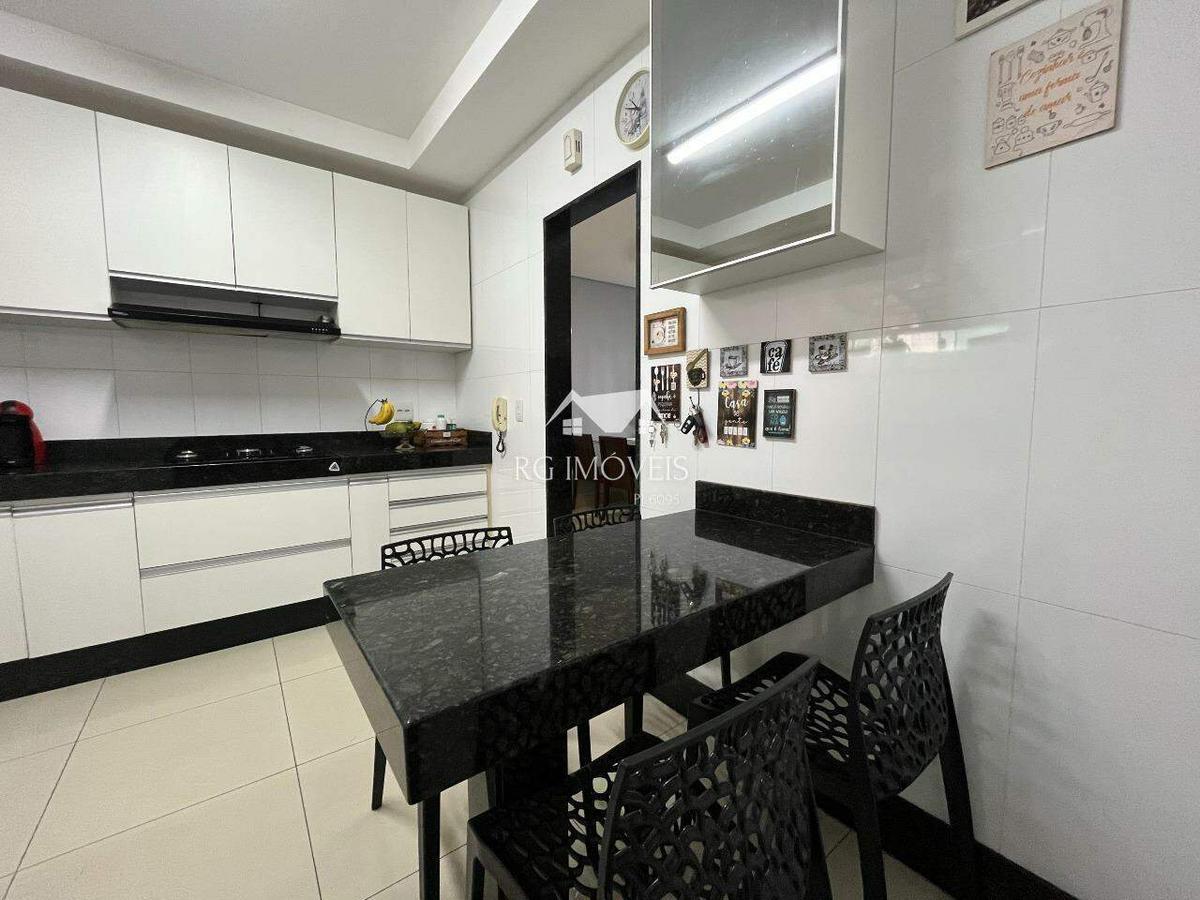 Apartamento, Barreiro, 3 Quartos, 2 Vagas, 1 Suíte