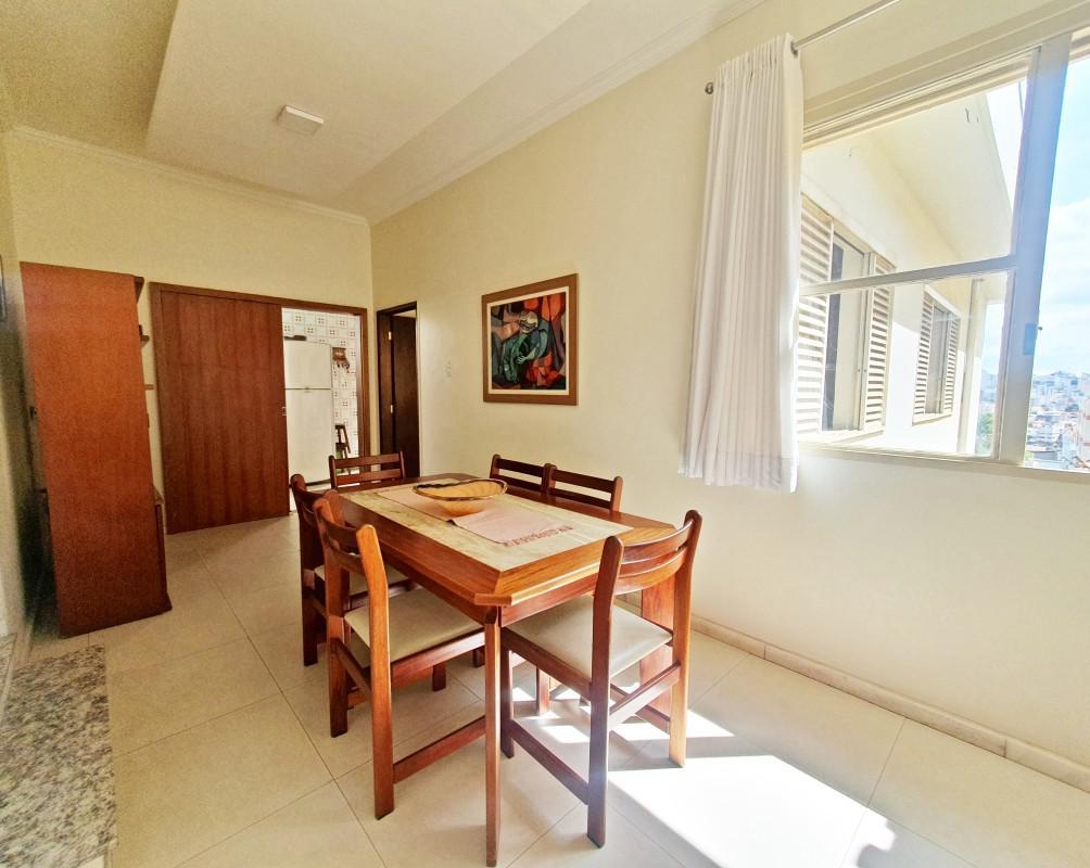 Casa, Jardim América, 4 Quartos, 4 Vagas, 1 Suíte