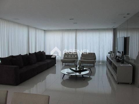 Casa, Bandeirantes (pampulha), 5 Quartos, 0 Vaga, 3 Suítes