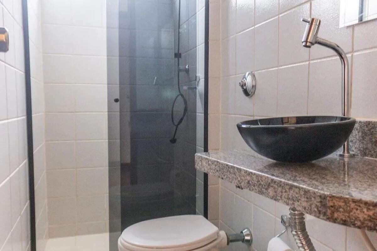 Apartamento, Estoril, 4 Quartos, 2 Vagas, 1 Suíte