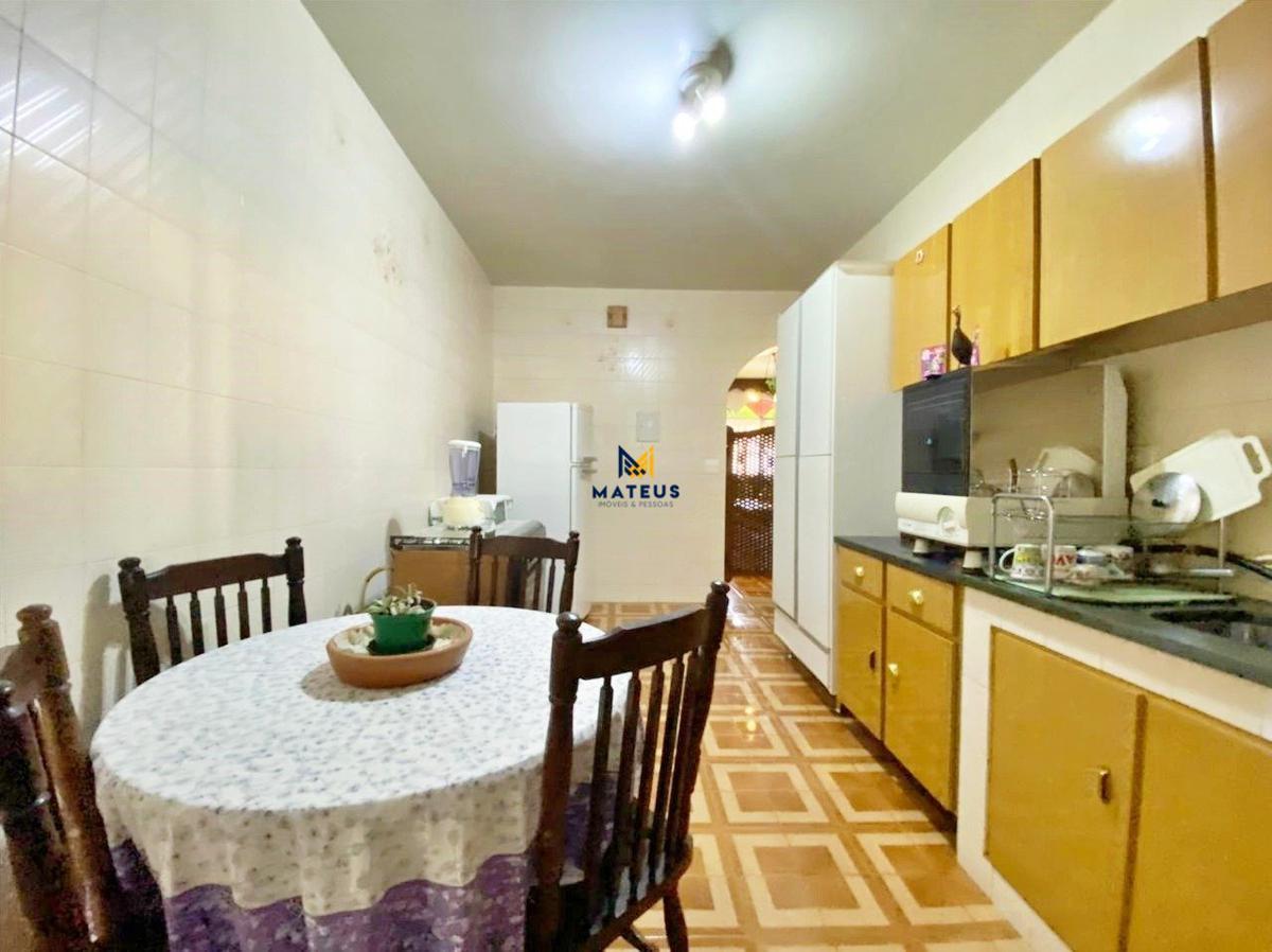 Casa, Caiçaras, 3 Quartos, 3 Vagas, 1 Suíte