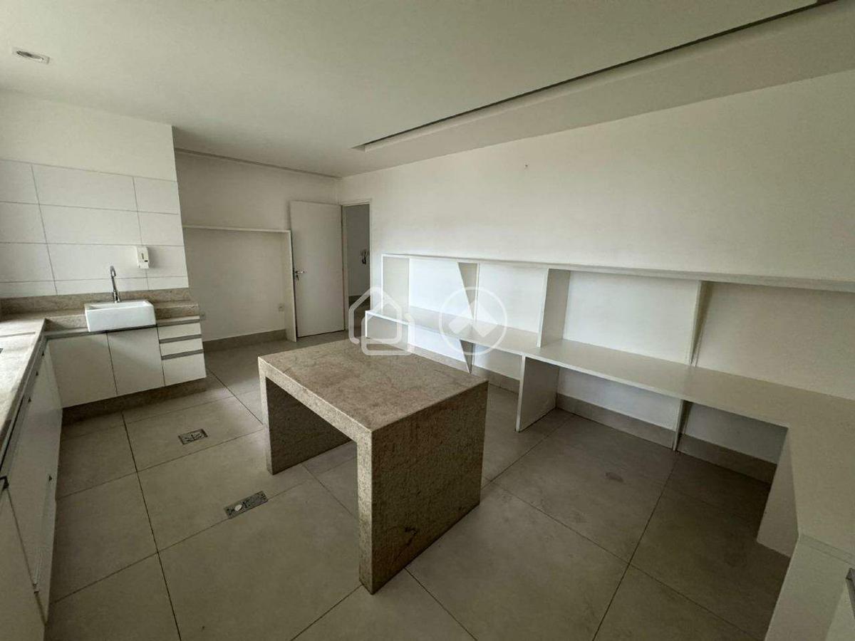 Sala, Estoril, 1 Vaga