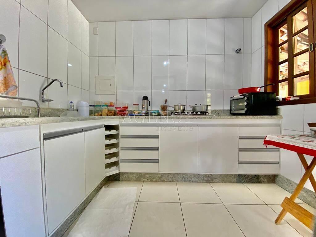 Casa, Bandeirantes (pampulha), 4 Quartos, 0 Vaga, 1 Suíte