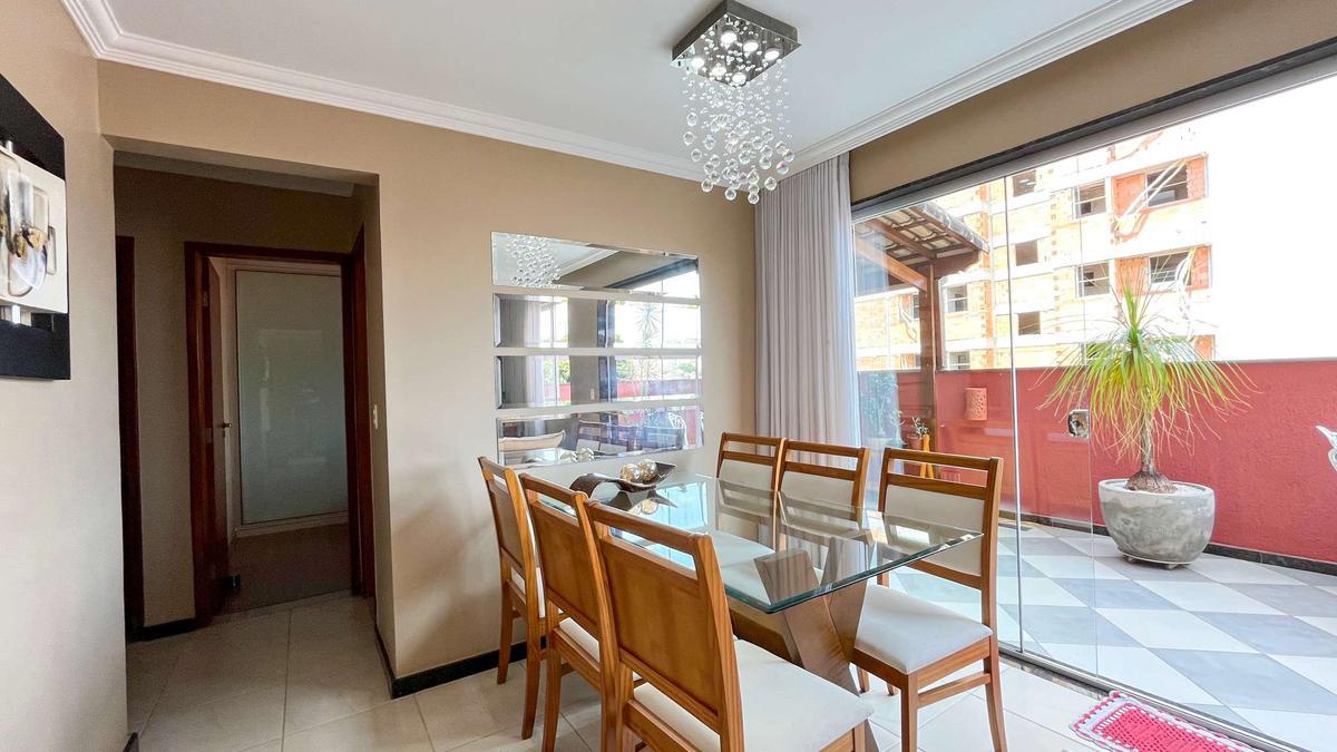 Apartamento, Sagrada Família, 3 Quartos, 2 Vagas, 1 Suíte