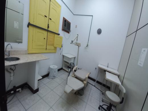 Casa, Funcionários, 4 Quartos, 6 Vagas
