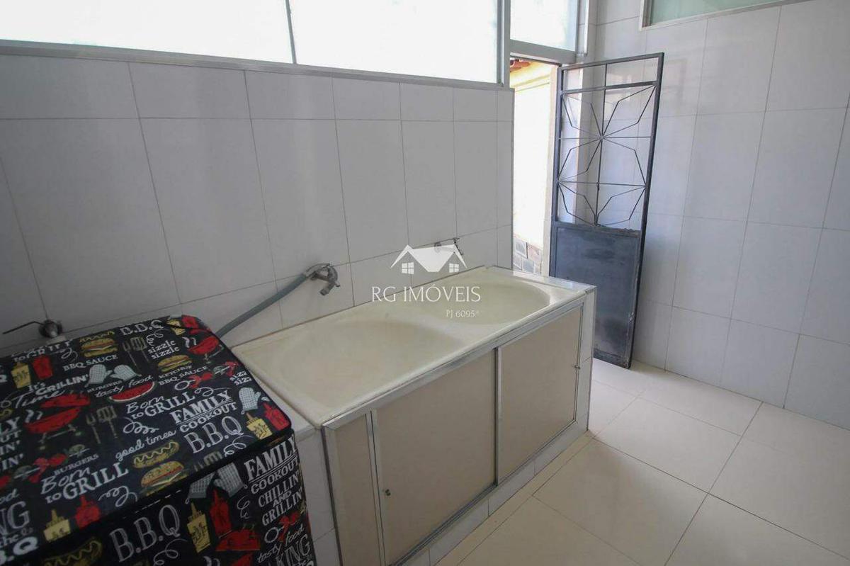 Casa, Milionários, 2 Quartos, 1 Vaga, 1 Suíte