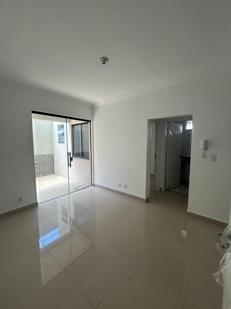 Apartamento, Planalto, 2 Quartos, 1 Vaga, 1 Suíte