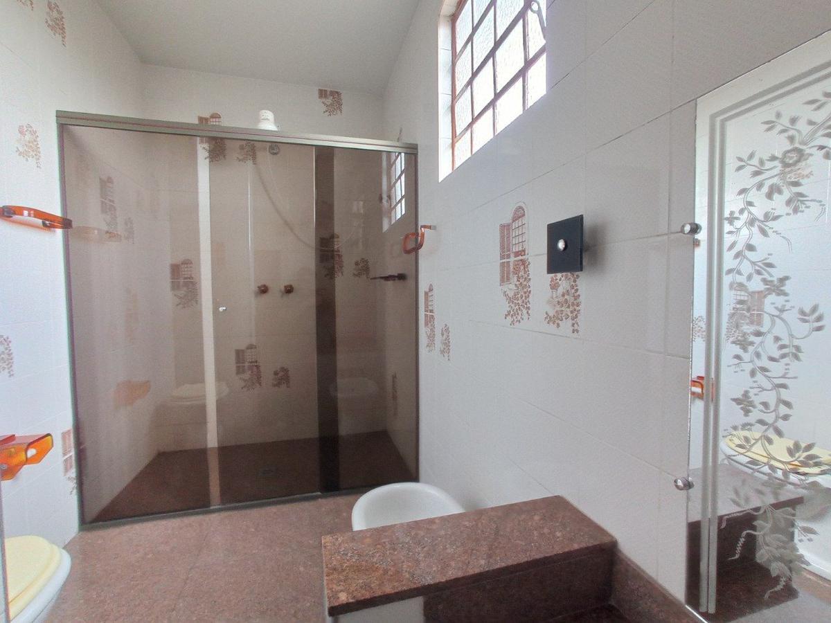 Casa, Santa Branca, 3 Quartos, 1 Vaga, 1 Suíte