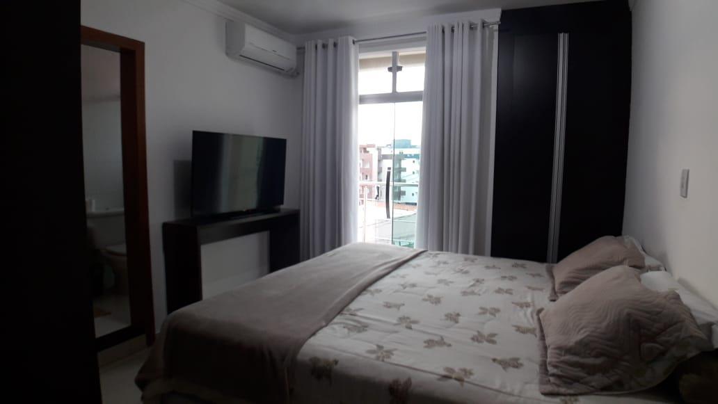 Casa, Europa, 3 Quartos, 4 Vagas, 1 Suíte