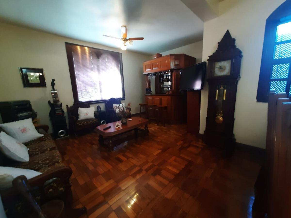 Casa, Jardim América, 4 Quartos, 4 Vagas, 2 Suítes