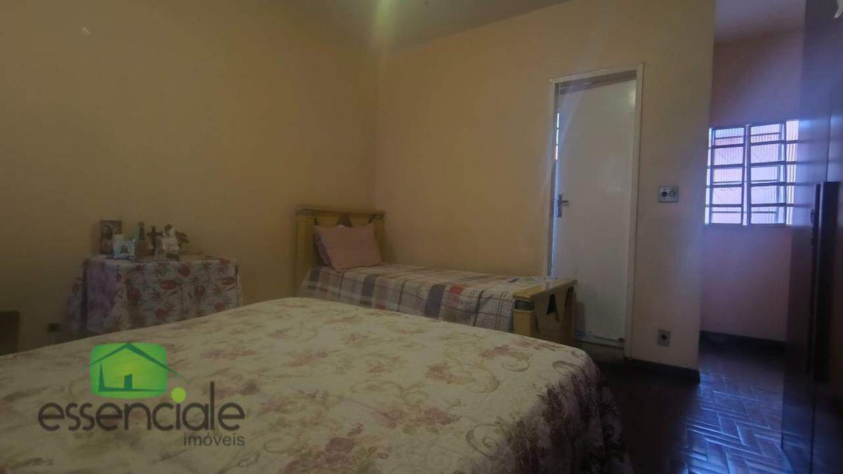 Casa, Santa Cruz Industrial, 3 Quartos, 3 Vagas, 1 Suíte