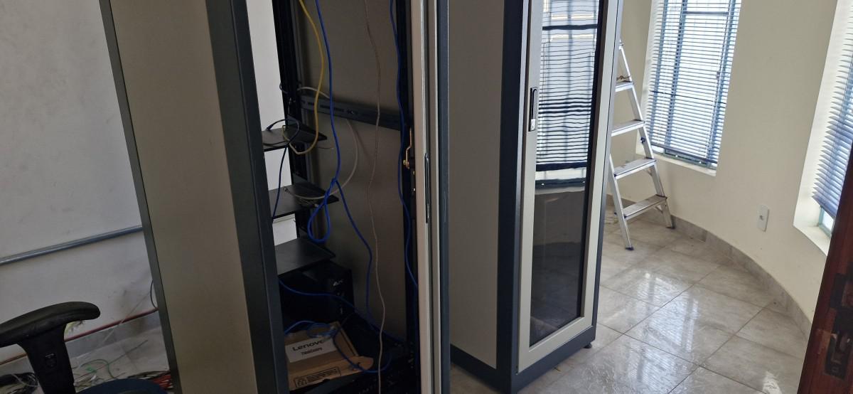 Casa, Concórdia, 10 Quartos, 8 Vagas, 1 Suíte