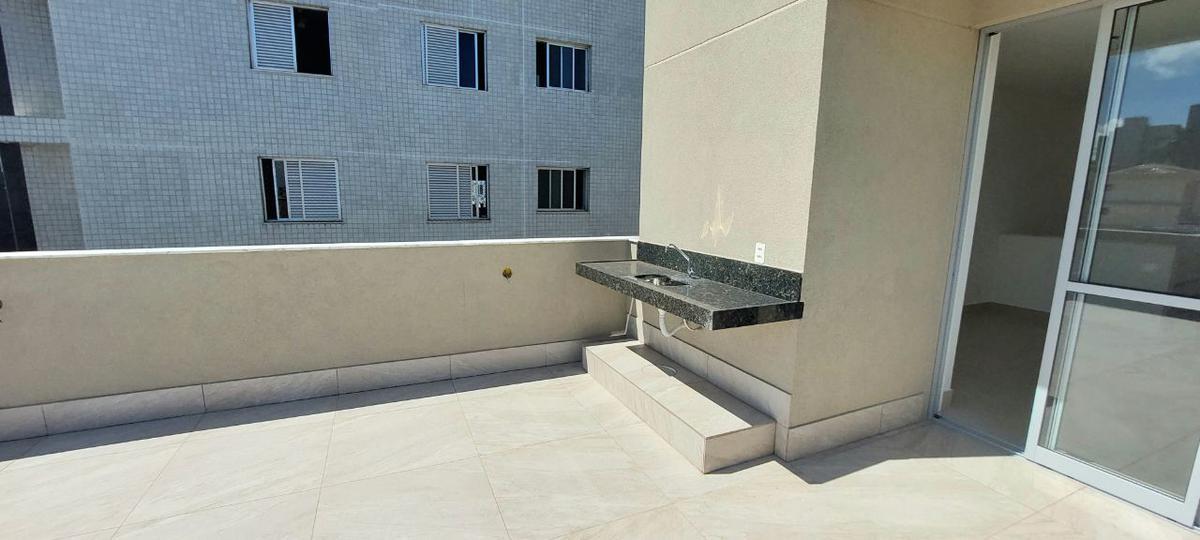 Cobertura, Alto Barroca, 2 Quartos, 2 Vagas, 1 Suíte