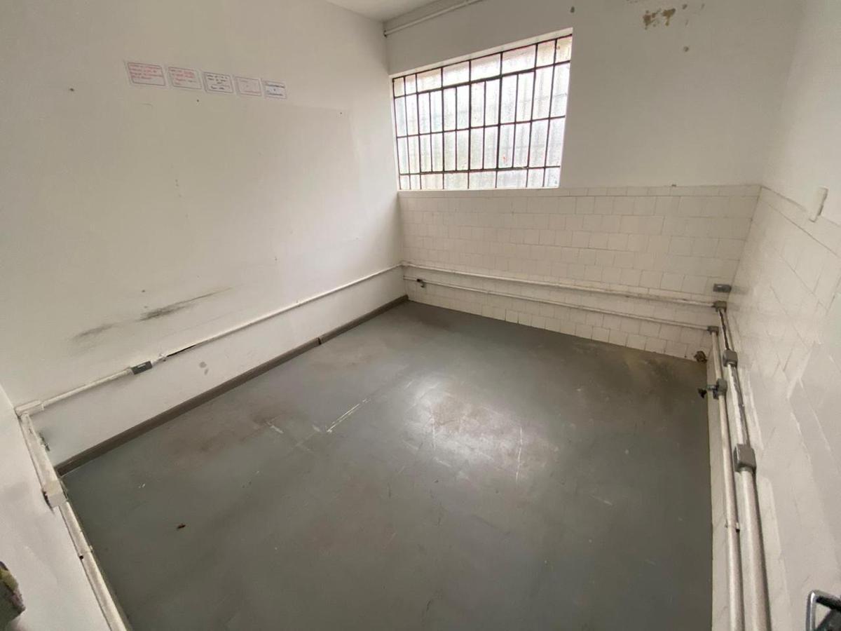 Prédio, São Francisco, 0 Quarto, 20 Vagas