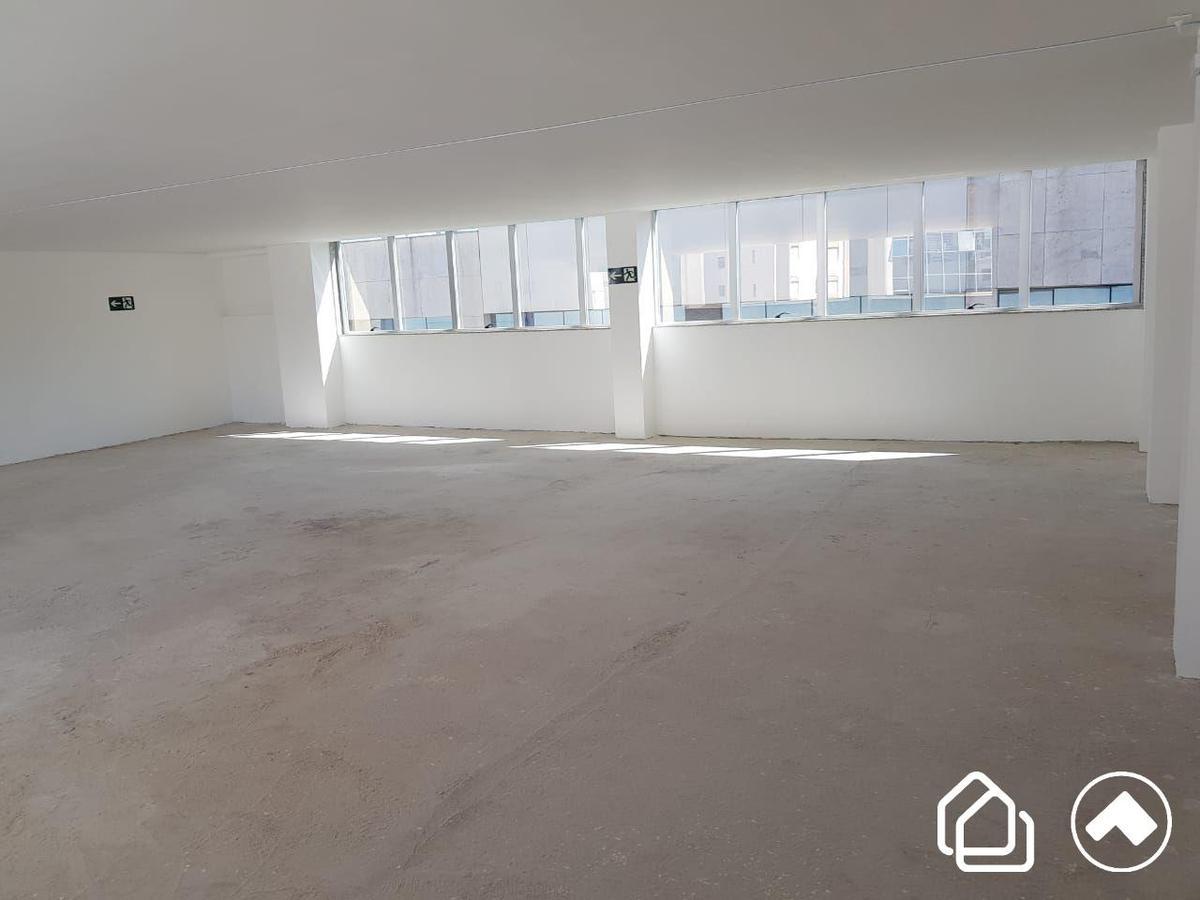 Sala, Lourdes, 7 Vagas