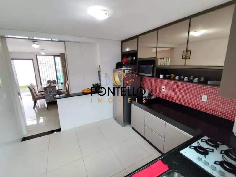 Casa, Trevo, 3 Quartos, 2 Vagas, 1 Suíte