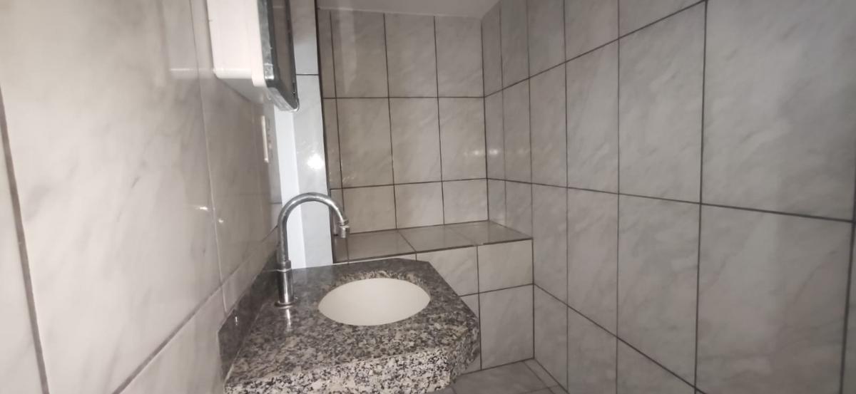 Casa, Nova Floresta, 6 Quartos, 0 Vaga, 2 Suítes