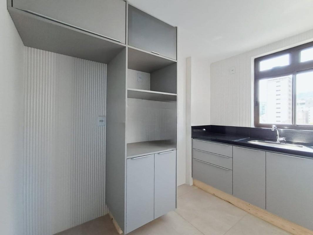 Apartamento, Sion, 2 Quartos, 3 Vagas, 1 Suíte