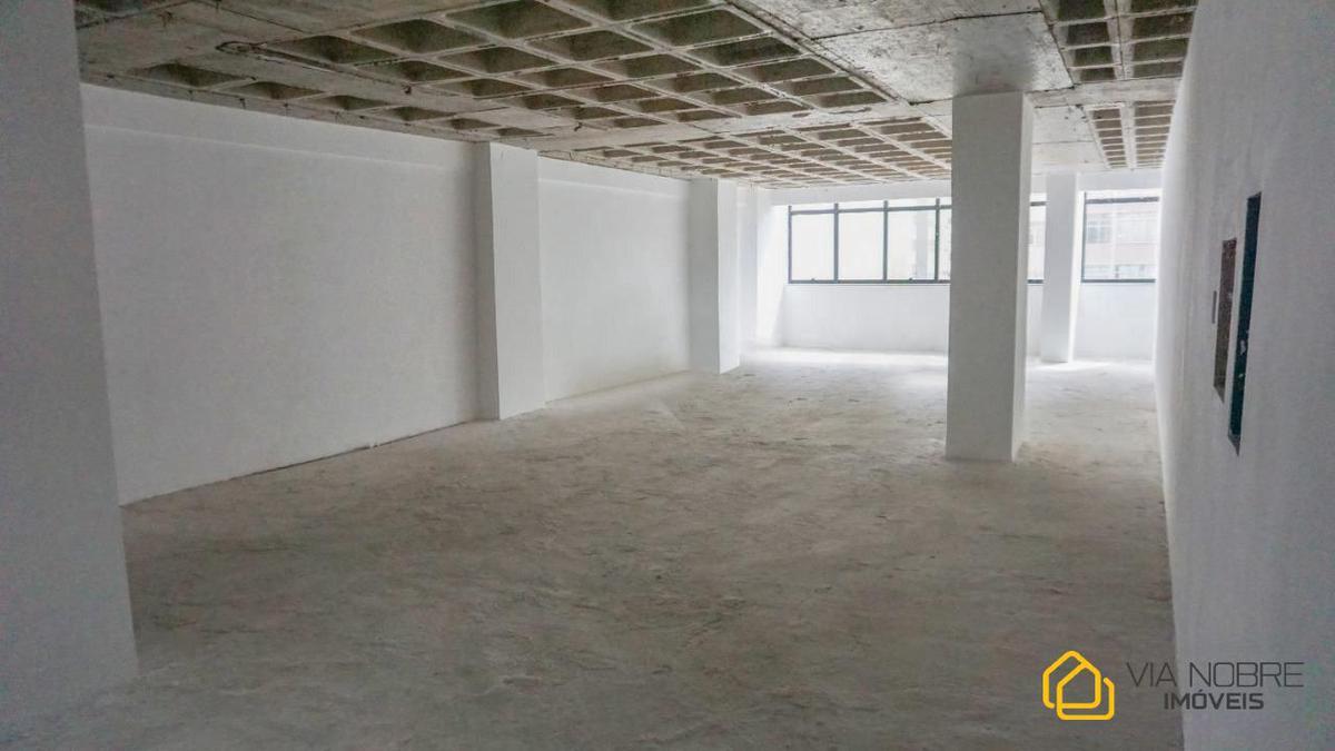 Sala, Centro