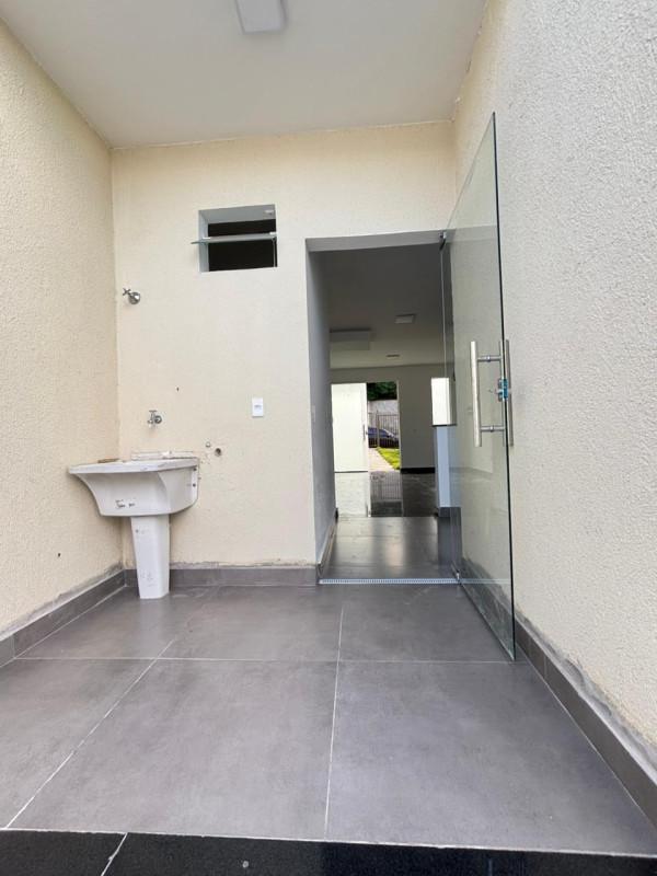 Casa, Santa Branca, 3 Quartos, 2 Vagas, 1 Suíte