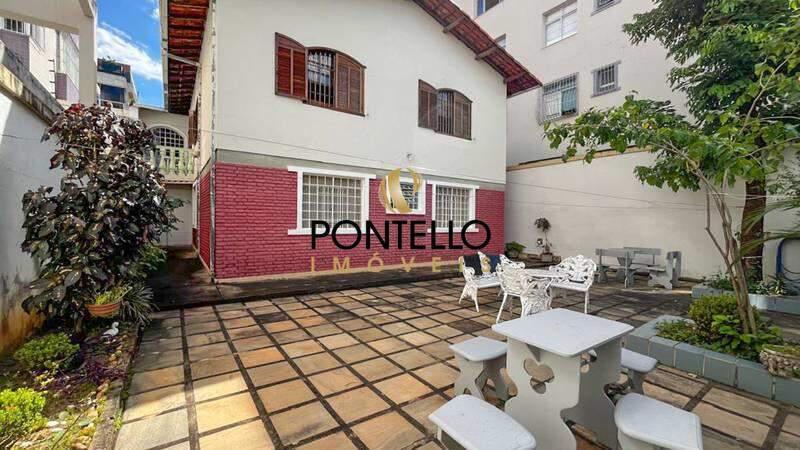 Casa, Cidade Nova, 7 Quartos, 2 Vagas, 1 Suíte