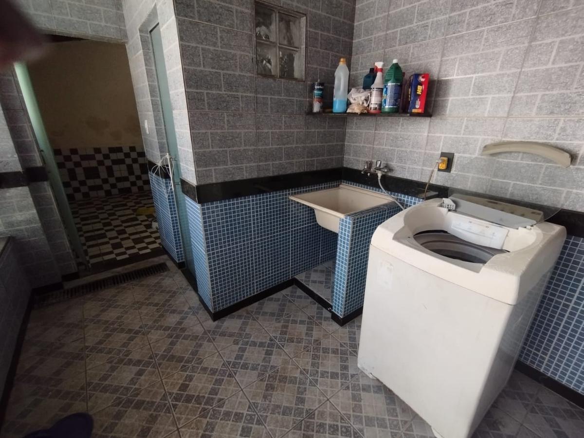 Casa, Sagrada Família, 4 Quartos, 5 Vagas, 1 Suíte