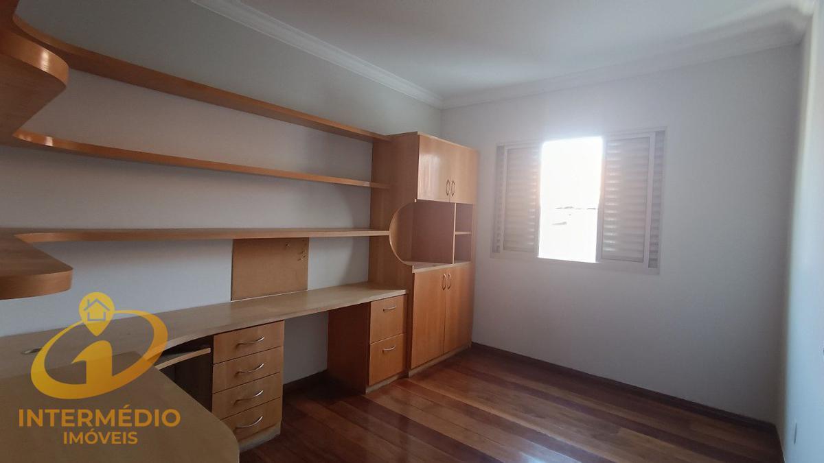 Casa, Álvaro Camargos, 4 Quartos, 4 Vagas, 1 Suíte