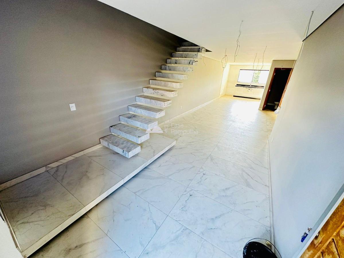 Casa, Planalto, 3 Quartos, 4 Vagas, 3 Suítes