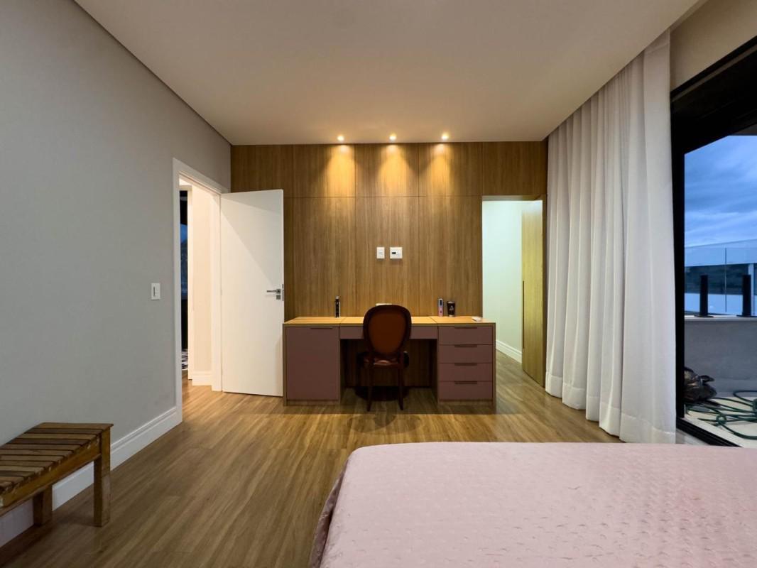 Casa, São Luiz (pampulha), 5 Quartos, 5 Vagas, 5 Suítes