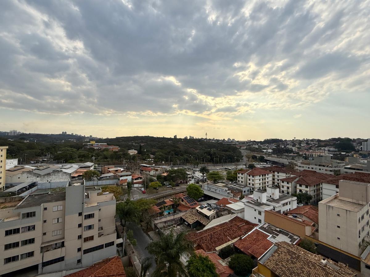 Sala, Liberdade, 0 Quarto, 1 Vaga