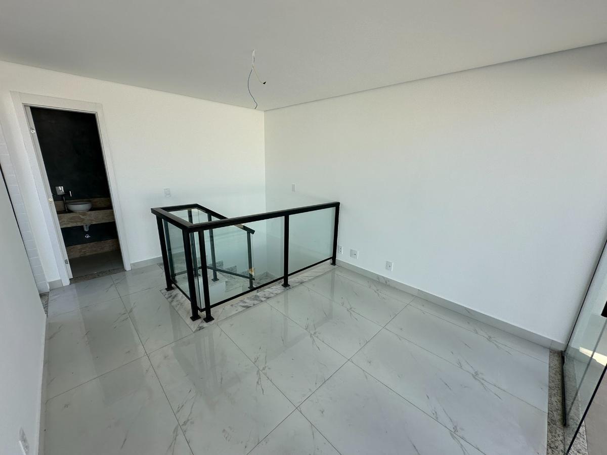 Cobertura, Santa Rosa, 3 Quartos, 2 Vagas, 1 Suíte