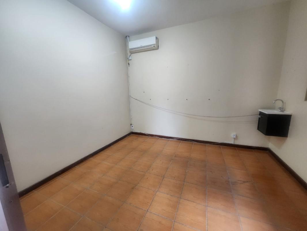 Casa, Ressaca, 2 Quartos, 0 Vaga