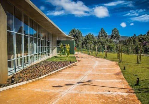 Casa, Alphaville - Lagoa dos Ingleses, 4 Quartos, 2 Vagas, 2 Suítes