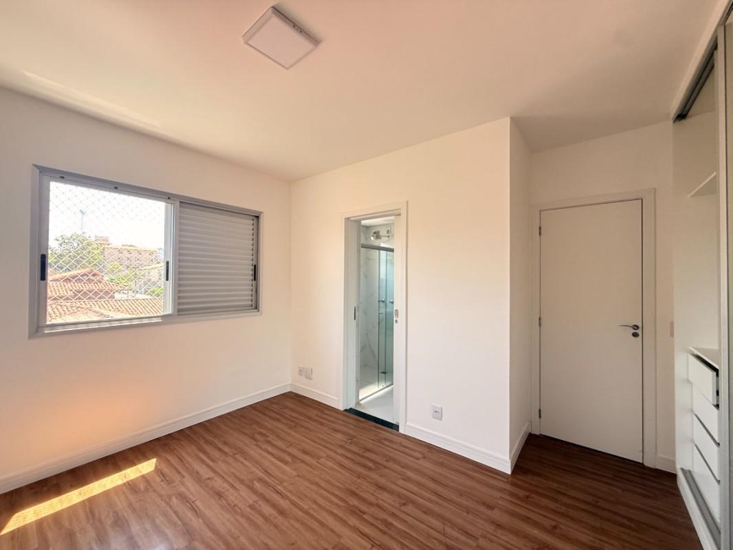 Apartamento, Sagrada Família, 3 Quartos, 2 Vagas, 1 Suíte