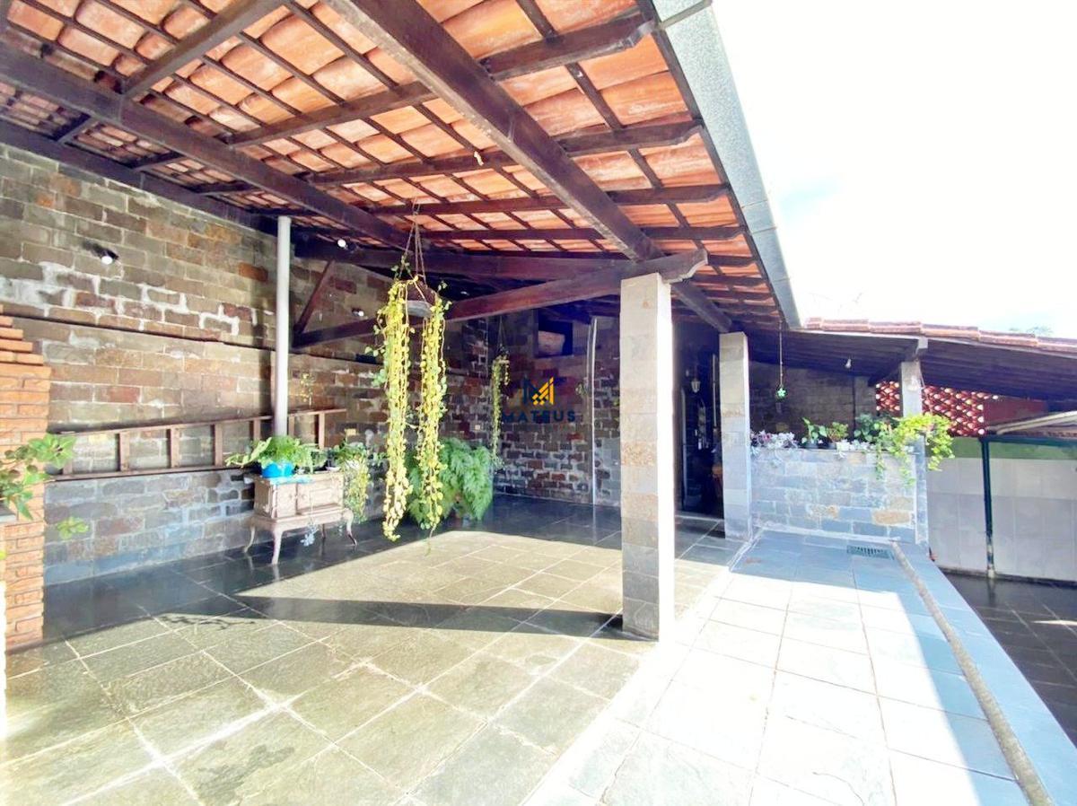 Casa, Caiçaras, 3 Quartos, 3 Vagas, 1 Suíte