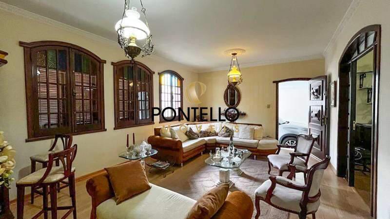 Casa, Cidade Nova, 7 Quartos, 2 Vagas, 1 Suíte