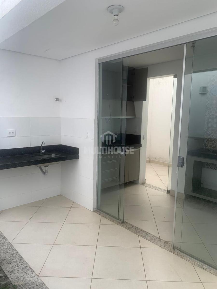 Casa, Xangri-lá, 3 Quartos, 4 Vagas, 1 Suíte