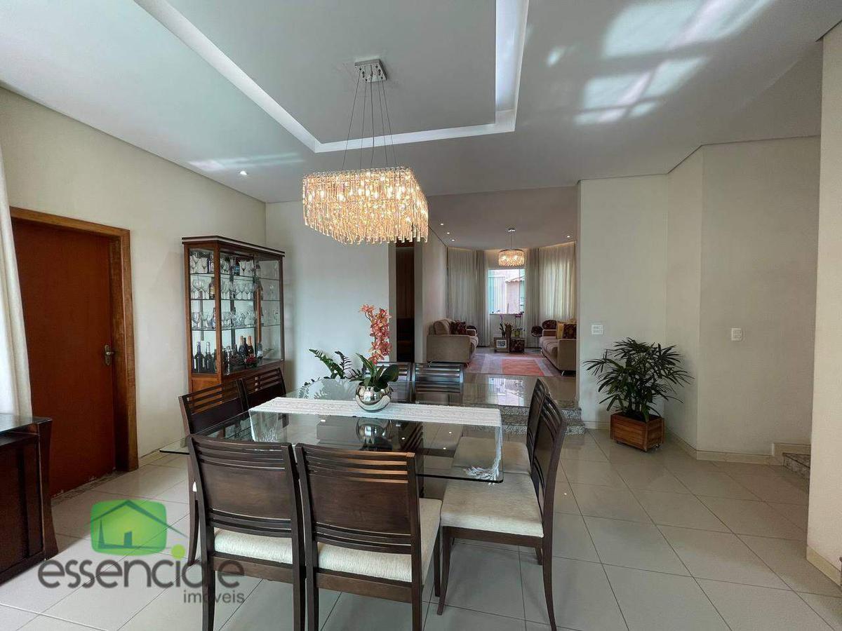 Casa, Jardim Riacho das Pedras, 4 Quartos, 4 Vagas, 2 Suítes